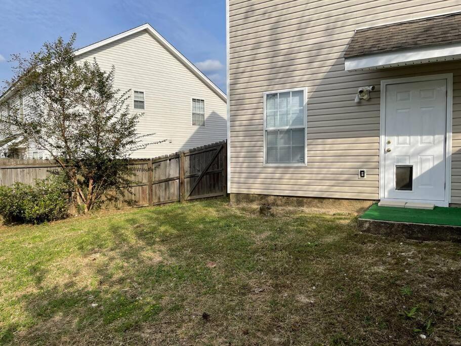 Cheerful 3-Bedrooms With Free Parking On Premises Tallahassee Bagian luar foto