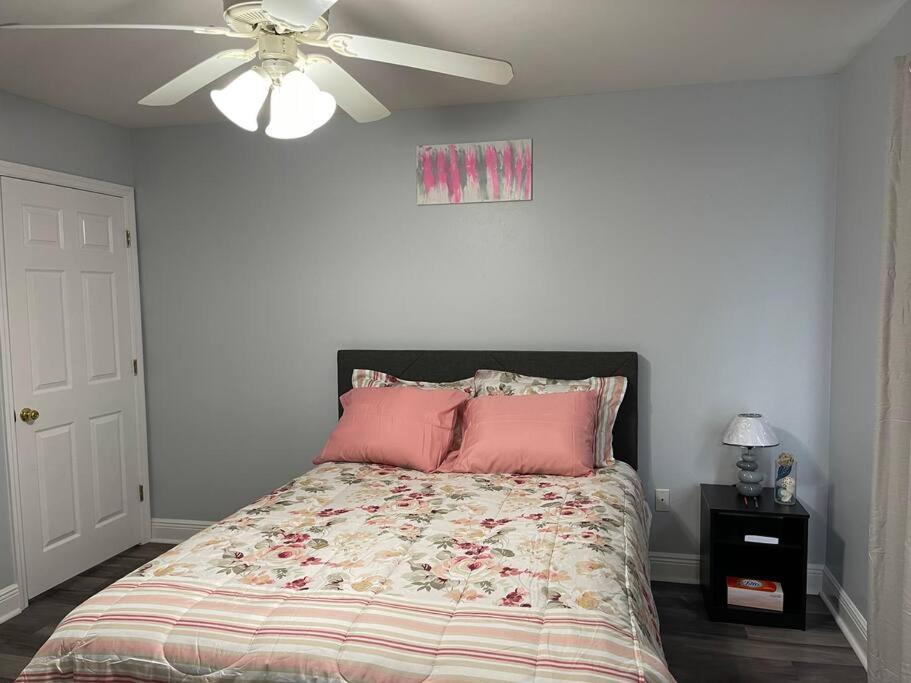 Cheerful 3-Bedrooms With Free Parking On Premises Tallahassee Bagian luar foto