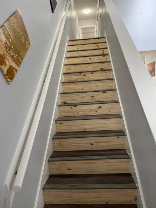 Cheerful 3-Bedrooms With Free Parking On Premises Tallahassee Bagian luar foto